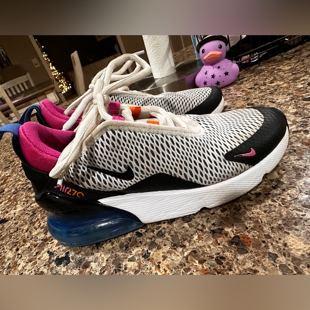 Youth Nike air max 270
